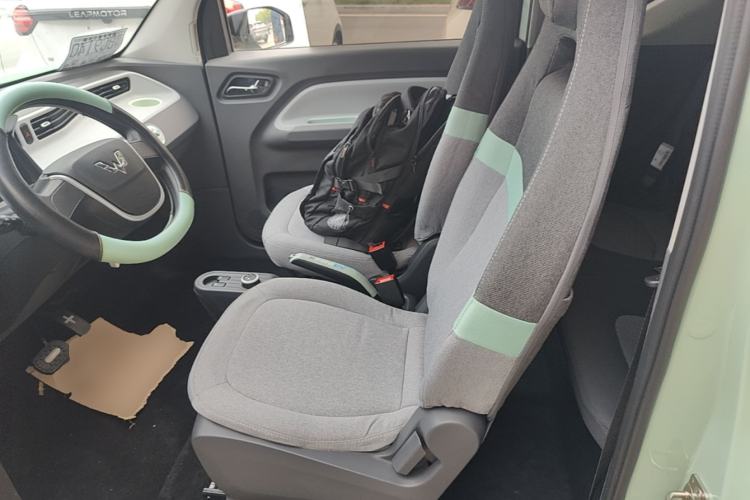 Used Wuling Hongguang MINIEV 2021 Macaron Sandwich Model 170 km Lithium Iron Phosphate Left Front Seat
