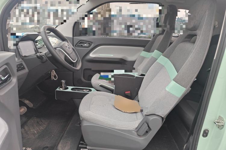 Used Wuling Hongguang MINIEV 2021 Macaron Premium Model – Lithium-NMC Left Front Seat