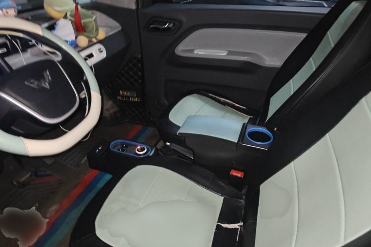 Used Wuling Hongguang MINIEV 2021 Macaron Fashion Model Lithium Iron Phosphate Left Front Seat