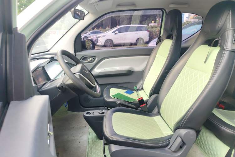 Used Wuling Hongguang MINIEV 2021 Macaron Premium Model – Lithium Iron Phosphate Left Front Seat