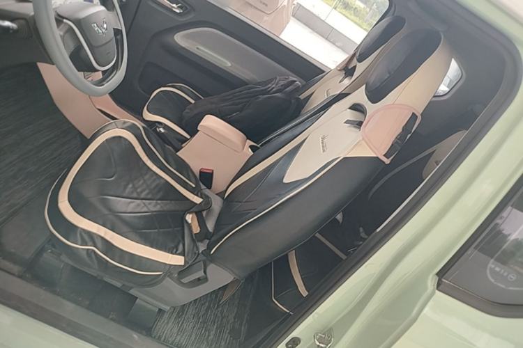 Used Wuling Hongguang MINIEV 2021 Macaron Fashion Model Lithium Iron Phosphate Left Front Seat