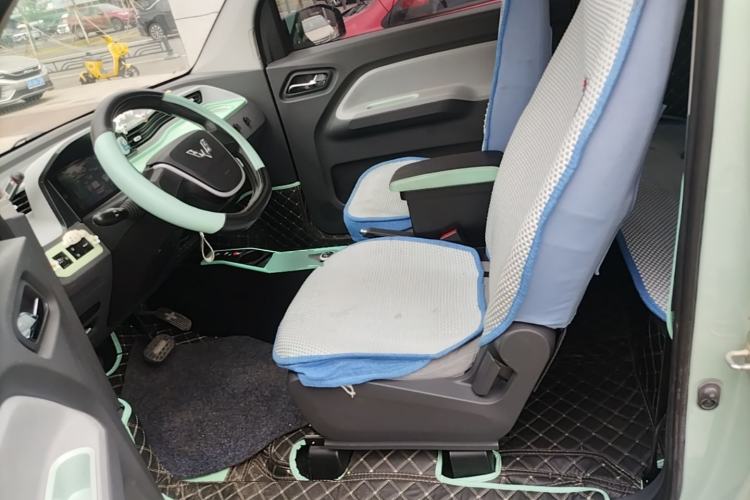 Used Wuling Hongguang MINIEV 2021 Macaron Premium Model – Lithium-NMC Left Front Seat