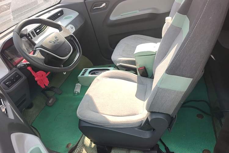 Used Wuling Hongguang MINIEV 2021 Macaron Fashion Model Lithium Iron Phosphate Left Front Seat