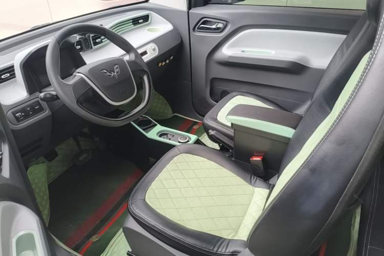 Used Wuling Hongguang MINIEV 2021 Macaron Premium Model – Lithium Iron Phosphate Left Front Seat