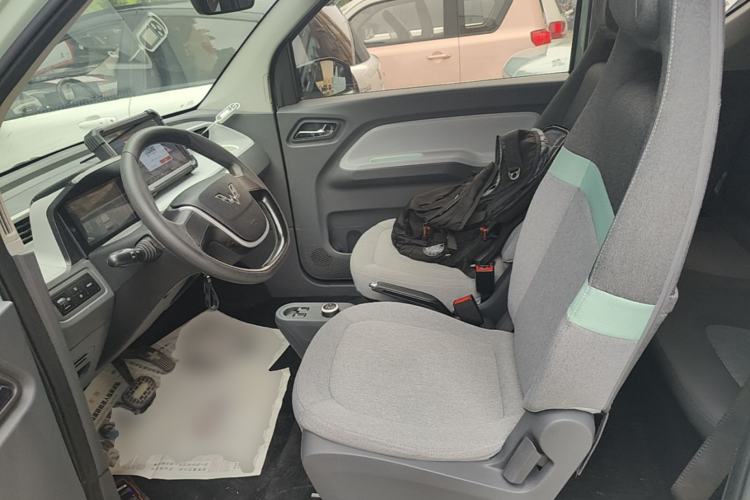 Used Wuling Hongguang MINIEV 2021 Macaron Fashion Model Lithium Iron Phosphate Left Front Seat