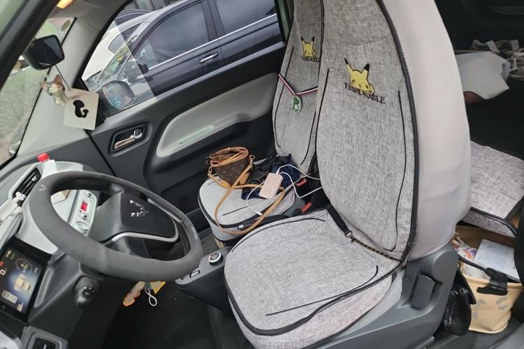 Used Wuling Hongguang MINIEV 2021 Macaron Premium Model – Lithium-NMC Left Front Seat