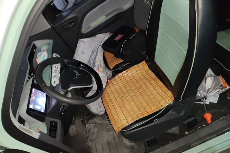 Used Wuling Hongguang MINIEV 2021 Macaron Fashion Model Lithium Iron Phosphate Left Front Seat