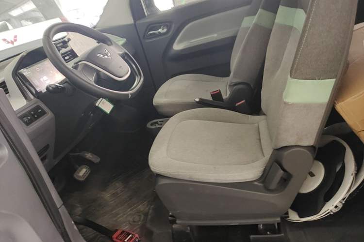 Used Wuling Hongguang MINIEV 2021 Macaron Premium Model – Lithium Iron Phosphate Left Front Seat