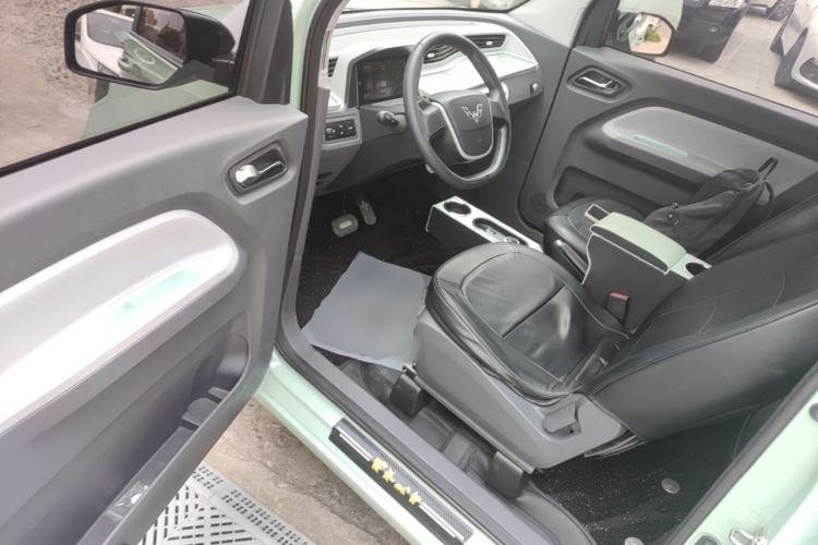 Used Wuling Hongguang MINIEV 2021 Macaron Premium Model – Lithium Iron Phosphate Left Front Seat