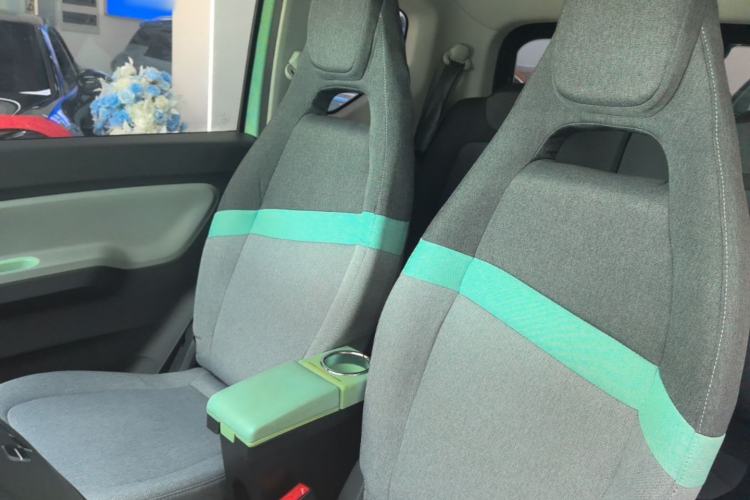 Used Wuling Hongguang MINIEV 2021 Macaron Fashion Edition Lithium-Ion Battery Left Front Seat