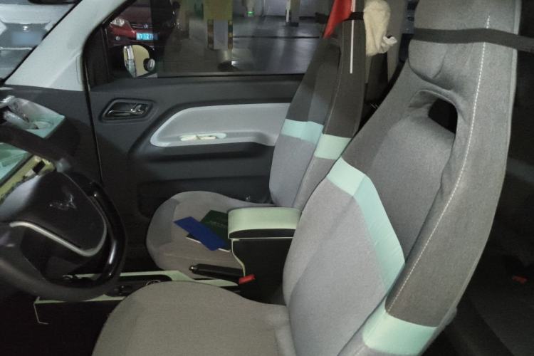 Used Wuling Hongguang MINIEV 2021 Macaron Premium Model – Lithium-NMC Left Front Seat