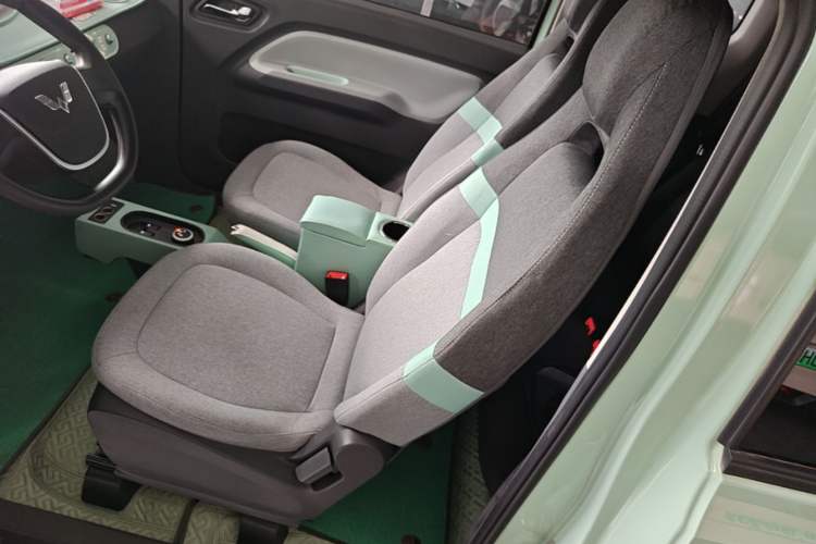Used Wuling Hongguang MINIEV 2021 Macaron Premium Model – Lithium Iron Phosphate Left Front Seat