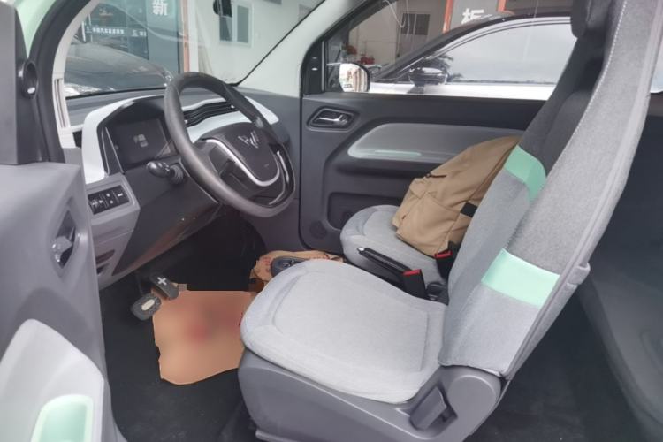 Used Wuling Hongguang MINIEV 2021 Macaron Premium Model – Lithium Iron Phosphate Left Front Seat
