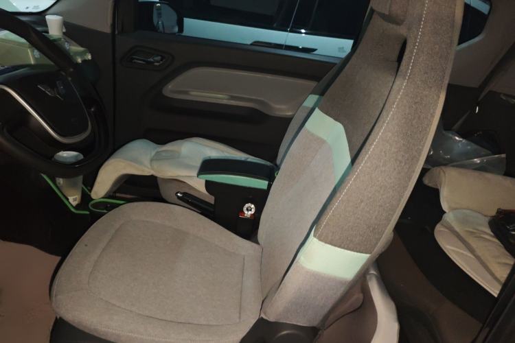 Used Wuling Hongguang MINIEV 2021 Macaron Fashion Model Lithium Iron Phosphate Left Front Seat