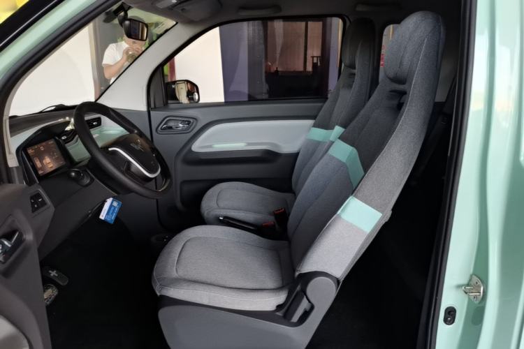 Used Wuling Hongguang MINIEV 2021 Macaron Fashion Edition Lithium-Ion Battery Left Front Seat