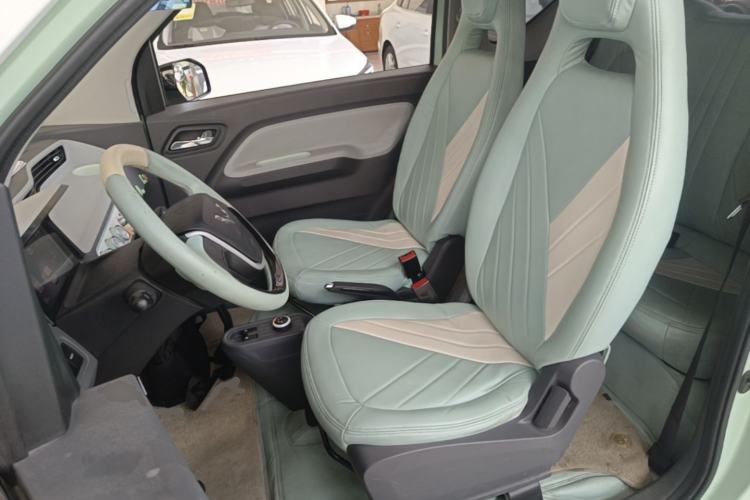 Used Wuling Hongguang MINIEV 2021 Macaron Sandwich Model 170 km Lithium Iron Phosphate Left Front Seat