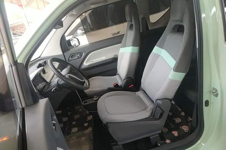 Used Wuling Hongguang MINIEV 2021 Macaron Premium Model – Lithium Iron Phosphate Left Front Seat