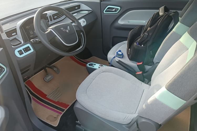 Used Wuling Hongguang MINIEV 2021 Macaron Premium Model – Lithium-NMC Left Front Seat