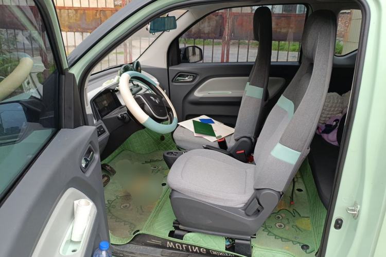 Used Wuling Hongguang MINIEV 2021 Macaron Fashion Edition Lithium-Ion Battery Left Front Seat