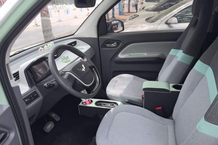 Used Wuling Hongguang MINIEV 2021 Macaron Fashion Model Lithium Iron Phosphate Left Front Seat