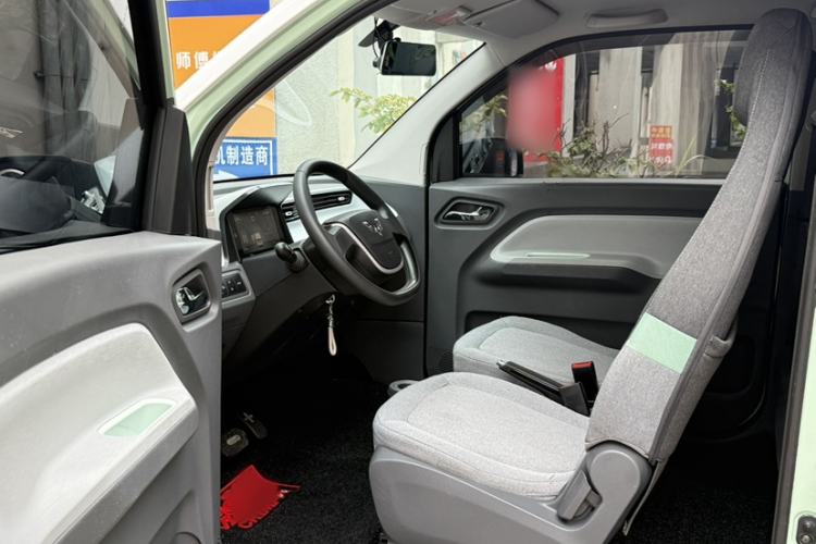 Used Wuling Hongguang MINIEV 2021 Macaron Fashion Model Lithium Iron Phosphate Left Front Seat