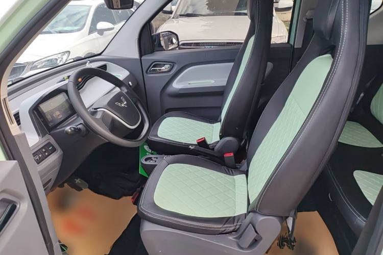 Used Wuling Hongguang MINIEV 2021 Macaron Fashion Model Lithium Iron Phosphate Left Front Seat