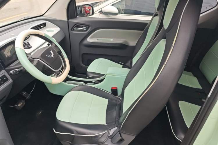 Used Wuling Hongguang MINIEV 2021 Macaron Fashion Model Lithium Iron Phosphate Left Front Seat