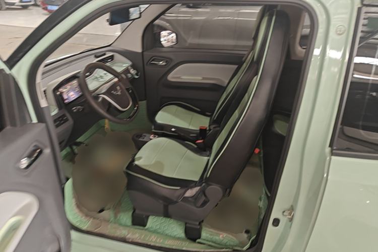Used Wuling Hongguang MINIEV 2021 Macaron Premium Model – Lithium Iron Phosphate Left Front Seat