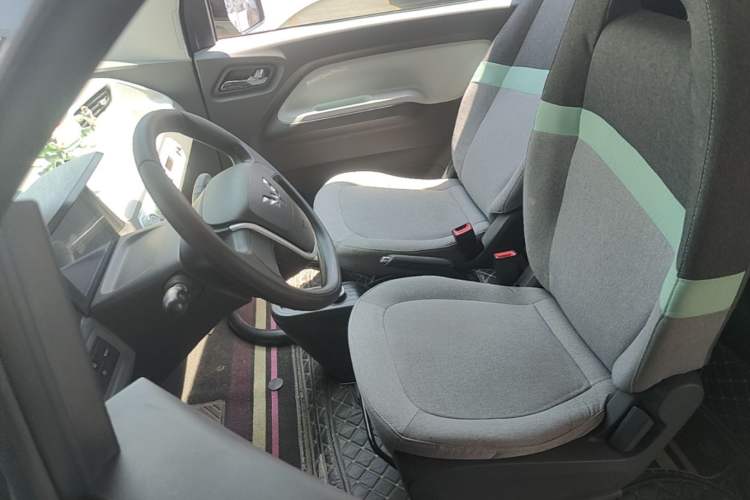 Used Wuling Hongguang MINIEV 2021 Macaron Premium Model – Lithium Iron Phosphate Left Front Seat