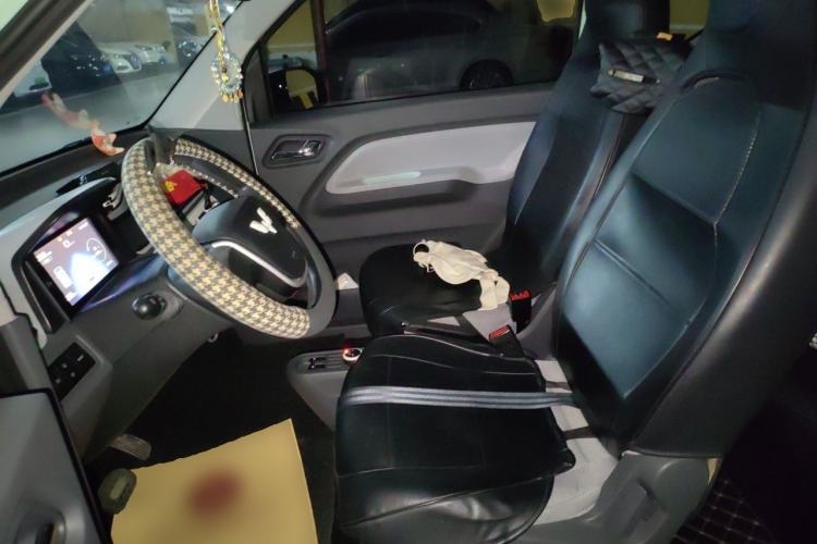 Used Wuling Hongguang MINIEV 2021 Macaron Premium Model – Lithium Iron Phosphate Left Front Seat