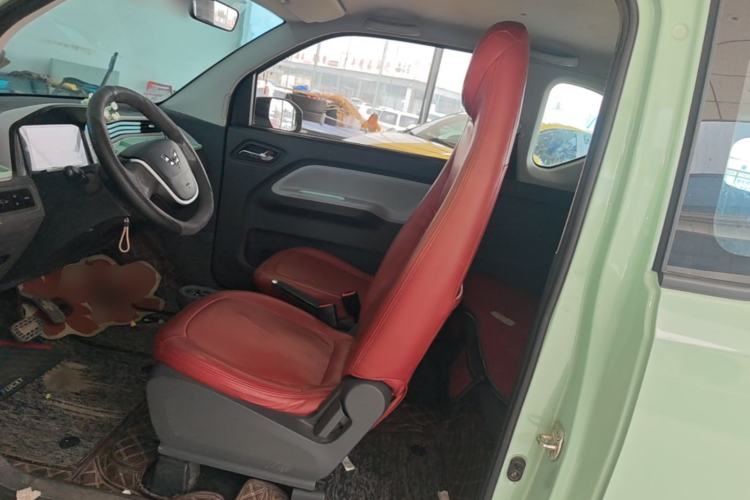 Used Wuling Hongguang MINIEV 2021 Macaron Fashion Edition Lithium-Ion Battery Left Front Seat