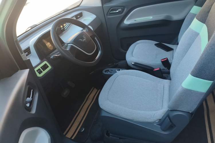 Used Wuling Hongguang MINIEV 2021 Macaron Premium Model – Lithium-NMC Left Front Seat