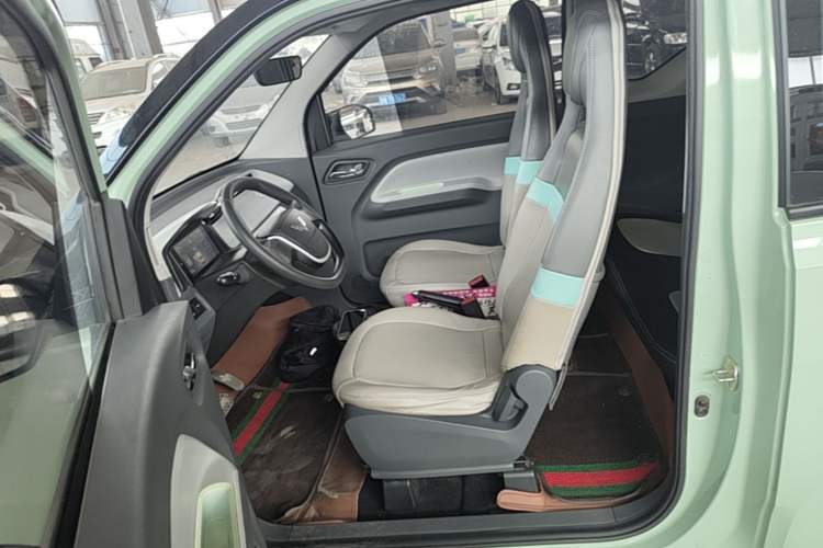 Used Wuling Hongguang MINIEV 2021 Macaron Fashion Model Lithium Iron Phosphate Left Front Seat