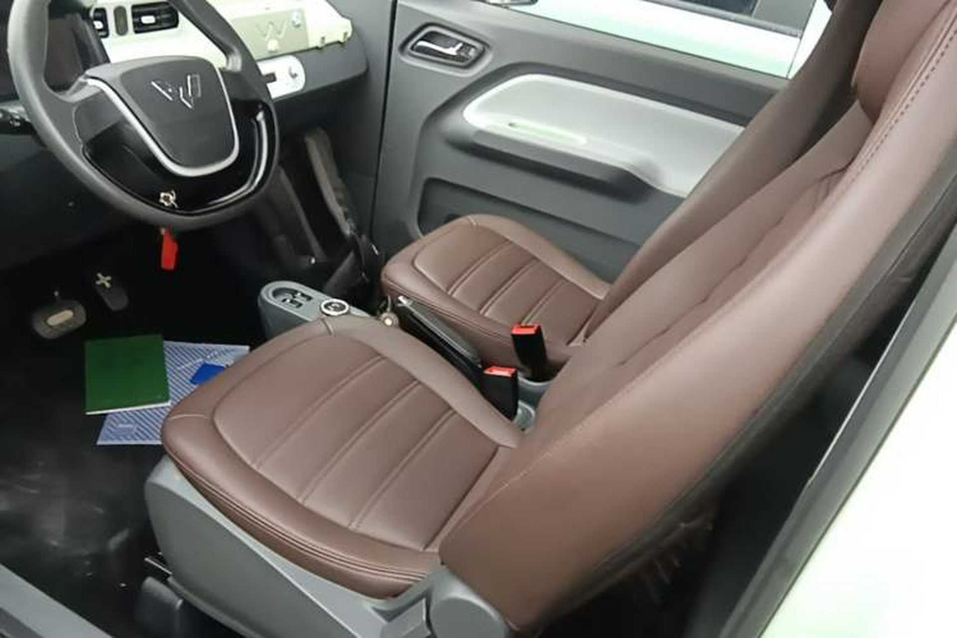 Used Wuling Hongguang MINIEV 2021 Macaron Fashion Edition Lithium-Ion Battery Left Front Seat