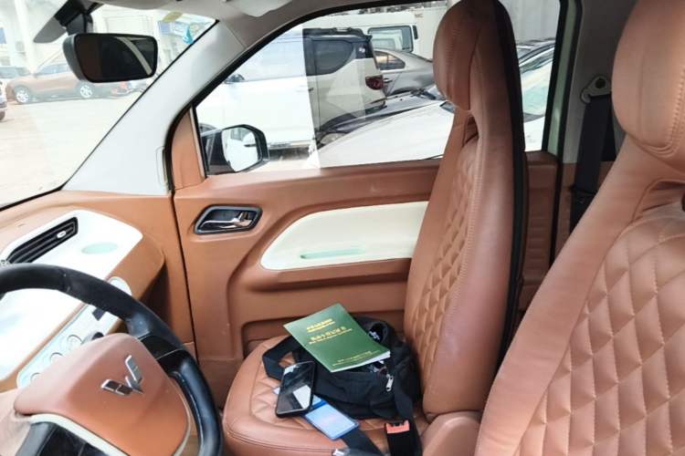 Used Wuling Hongguang MINIEV 2021 Macaron Premium Model – Lithium-NMC Left Front Seat