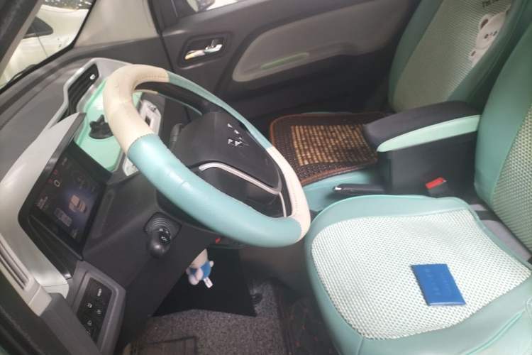 Used Wuling Hongguang MINIEV 2021 Macaron Premium Model – Lithium Iron Phosphate Left Front Seat