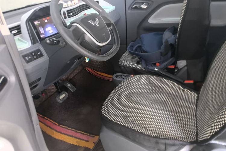 Used Wuling Hongguang MINIEV 2021 Macaron Premium Model – Lithium-NMC Left Front Seat
