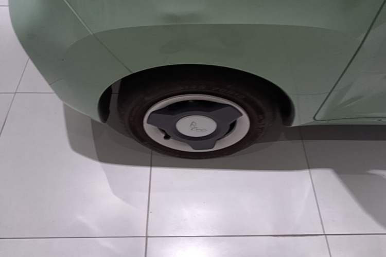 Used Wuling Hongguang MINIEV 2021 Macaron Premium Model – Lithium Iron Phosphate Left Front Wheel Hub