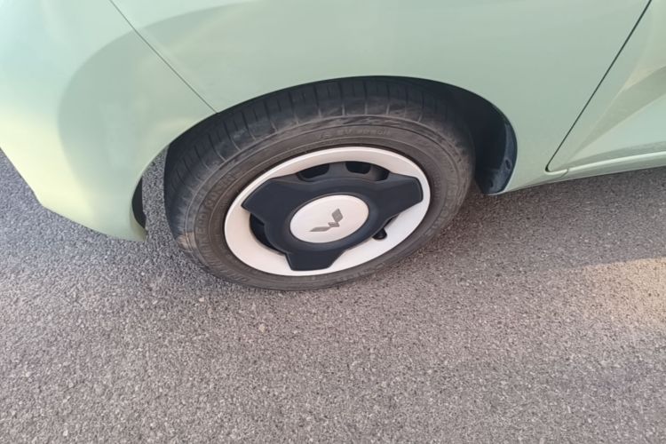 Used Wuling Hongguang MINIEV 2021 Macaron Premium Model – Lithium Iron Phosphate Left Front Wheel Hub