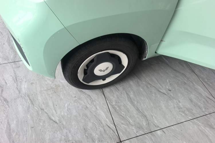 Used Wuling Hongguang MINIEV 2021 Macaron Premium Model – Lithium Iron Phosphate Left Front Wheel Hub