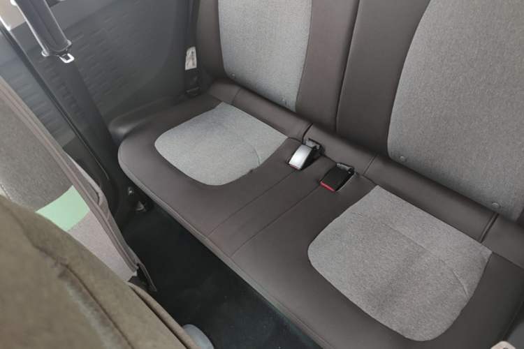 Used Wuling Hongguang MINIEV 2021 Macaron Premium Model – Lithium Iron Phosphate Left Rear Seat