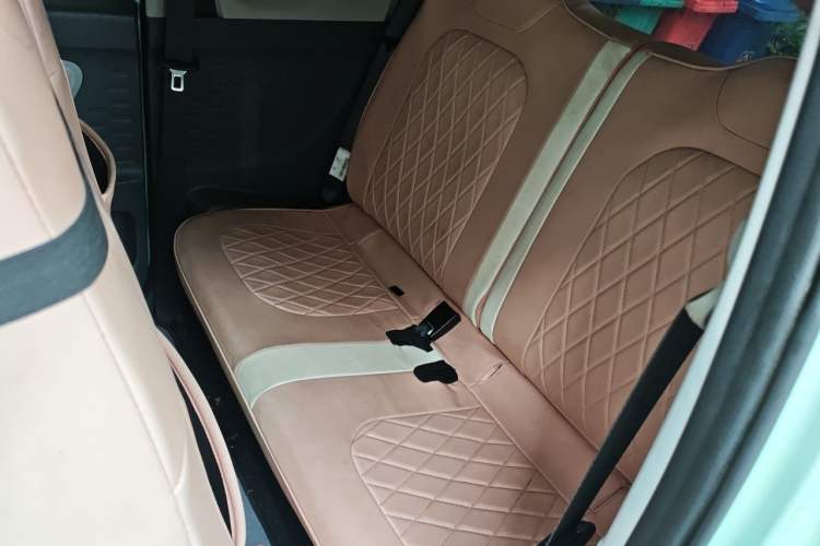 Used Wuling Hongguang MINIEV 2021 Macaron Premium Model – Lithium Iron Phosphate Left Rear Seat