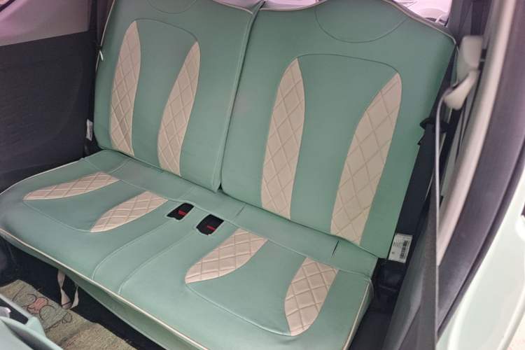 Used Wuling Hongguang MINIEV 2021 Macaron Fashion Model Lithium Iron Phosphate Left Rear Seat
