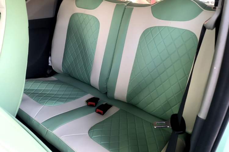 Used Wuling Hongguang MINIEV 2021 Macaron Fashion Edition Lithium-Ion Battery Left Rear Seat