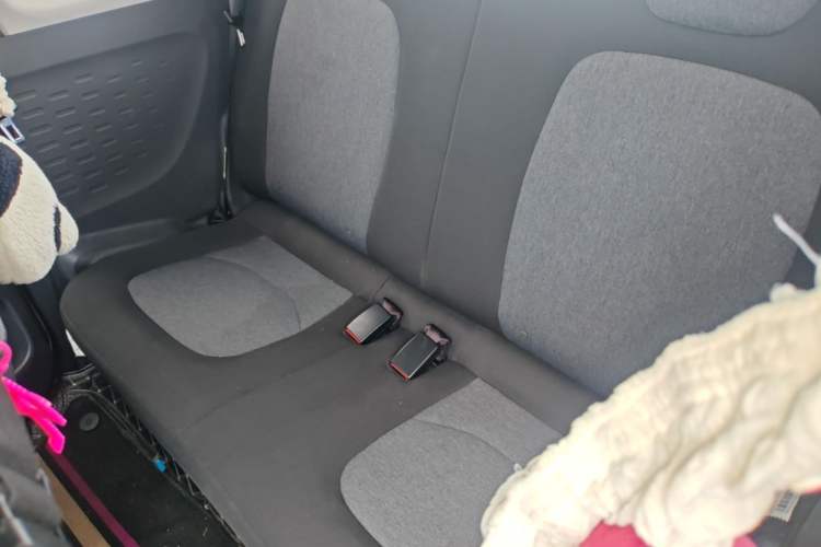 Used Wuling Hongguang MINIEV 2021 Macaron Fashion Model Lithium Iron Phosphate Left Rear Seat