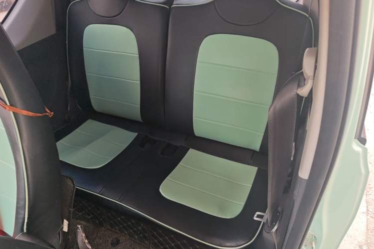 Used Wuling Hongguang MINIEV 2021 Macaron Fashion Model Lithium Iron Phosphate Left Rear Seat