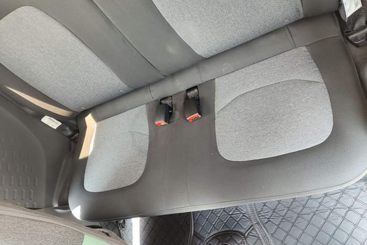 Used Wuling Hongguang MINIEV 2021 Macaron Fashion Model Lithium Iron Phosphate Left Rear Seat