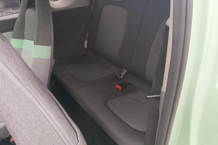 Used Wuling Hongguang MINIEV 2021 Macaron Premium Model – Lithium Iron Phosphate Left Rear Seat