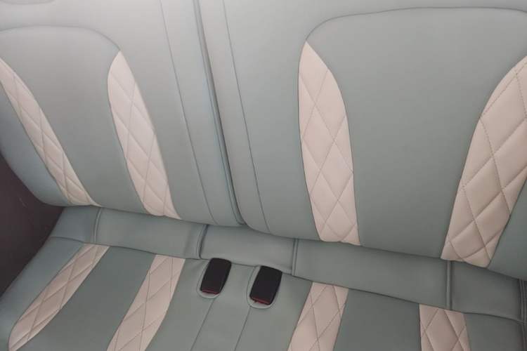 Used Wuling Hongguang MINIEV 2021 Macaron Fashion Model Lithium Iron Phosphate Left Rear Seat