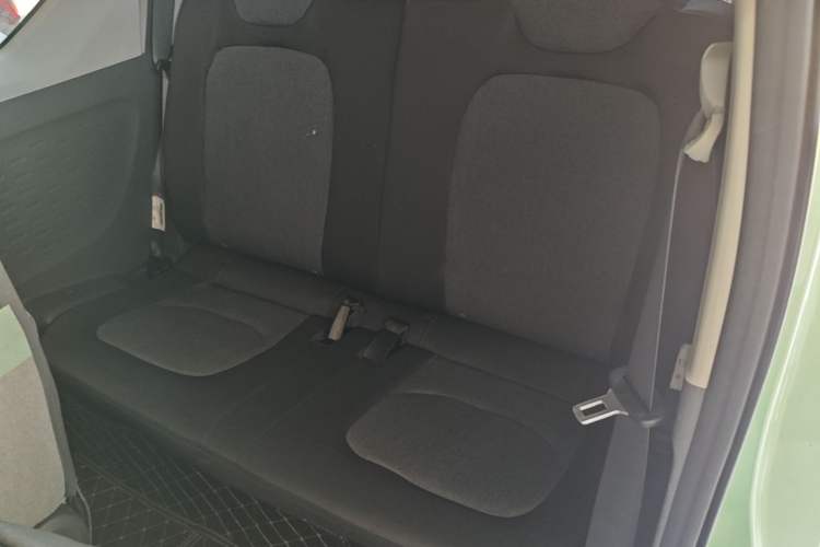 Used Wuling Hongguang MINIEV 2021 Macaron Premium Model – Lithium Iron Phosphate Left Rear Seat